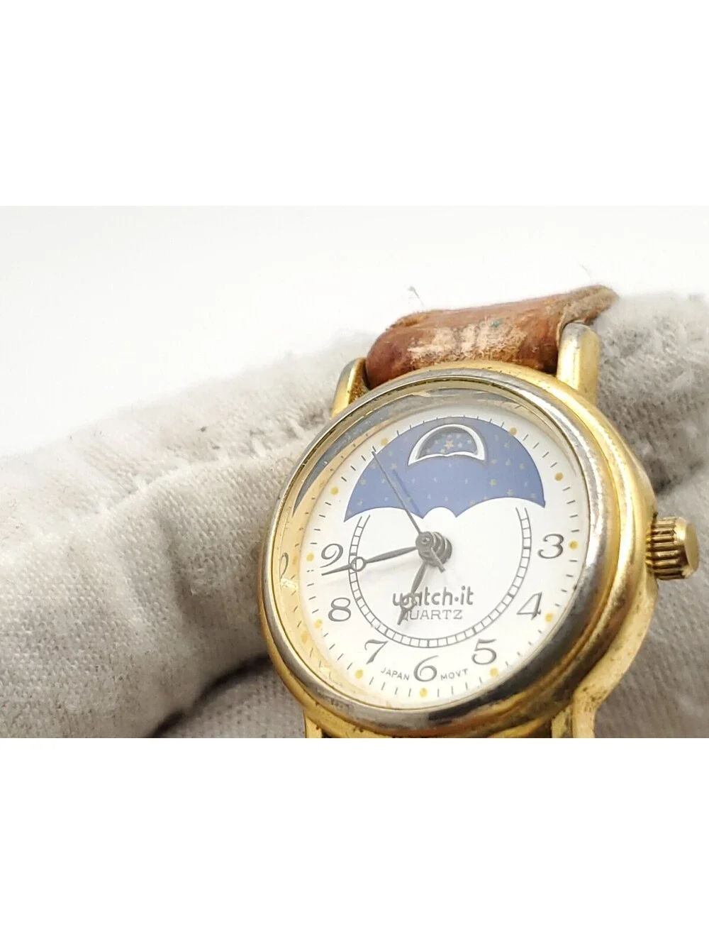Watch It Quartz Watch New Battery Womens Gold Tone 24mm